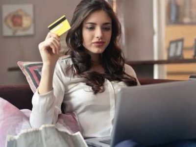 5 Things One Must Consider When Purchasing Clothes Online 4 5 Things One Must Consider When Purchasing Clothes Online