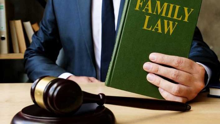 What to consider when hiring a family lawyer